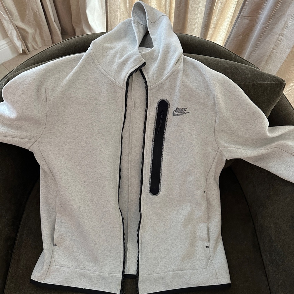 Nike Tech Fleece Jacket Light Gray with Black Trim